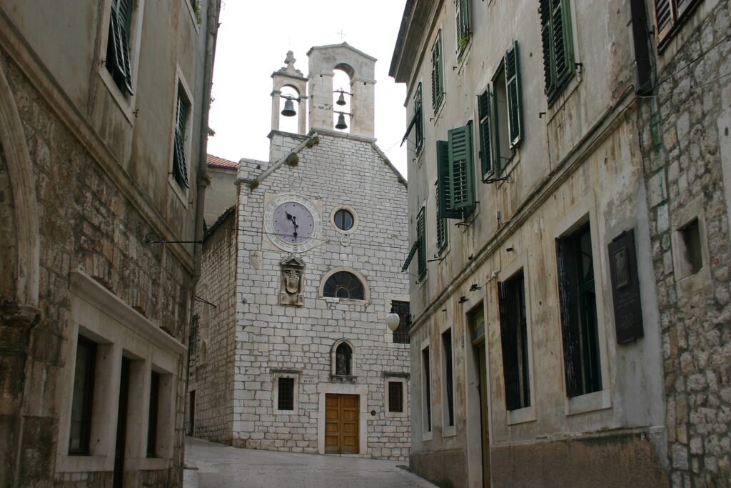 Zdjęcie opublikowane na podst. licencji Creative Commons, pobrane z Wikipedii dn. 30/10/2025